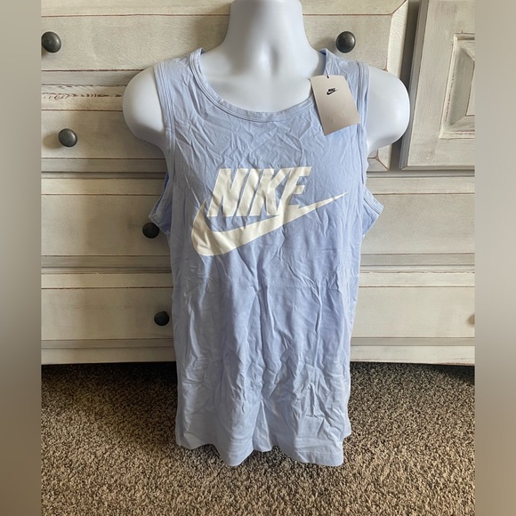 Men’s Nike tank - Picture 2 of 3
